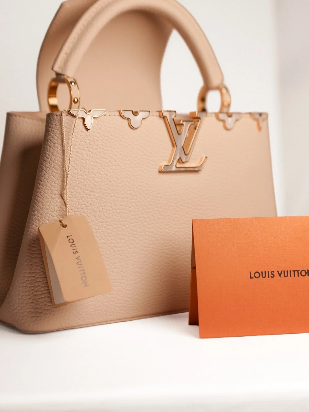 NWT Louis Vuitton Capucines BB Shoulder Bag Handbag Quartz Taurillon Leather